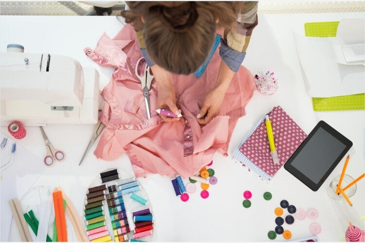 See with passion and stitch the imagination